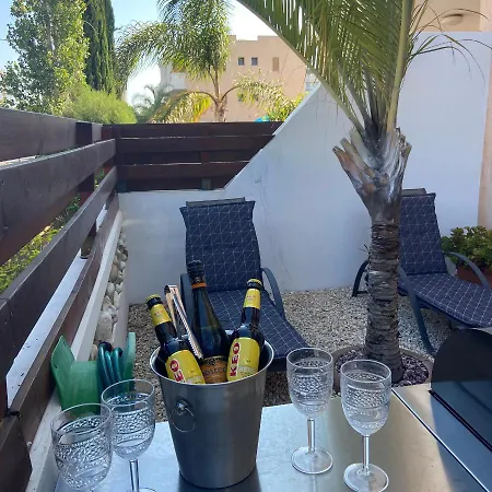 Appartement 1 Bedroom Garden Flat, Sleeps 4